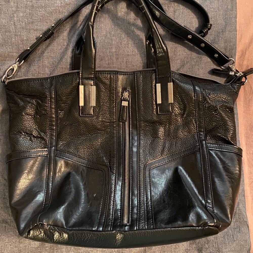 Deena & Ozzy Black Purse with Zipper Accents